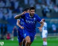 إصابة ميتروفيتش ومغادرته مباراة الهلال والاتحاد ـ عاجل