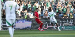 دوري روشن: فوز الأهلي يفوز على ضمك (2 - 0) - عرب بريس