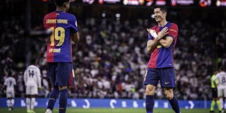 برشلونة يهين ريال مدريد بخماسية ويحرز لقب كأس السوبر الإسباني «فيديو» - عرب بريس