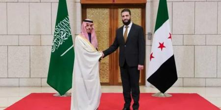 أحمد الشرع قائد الإدارة السورية الجديدة إلى السعودية في أول زيارة له بعد سقوط بشار الأسد - عرب بريس