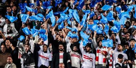 شاهد.. جمهور الزمالك يحيي لاعبيها بعد التعادل مع الأهلي فى القمة - عرب بريس