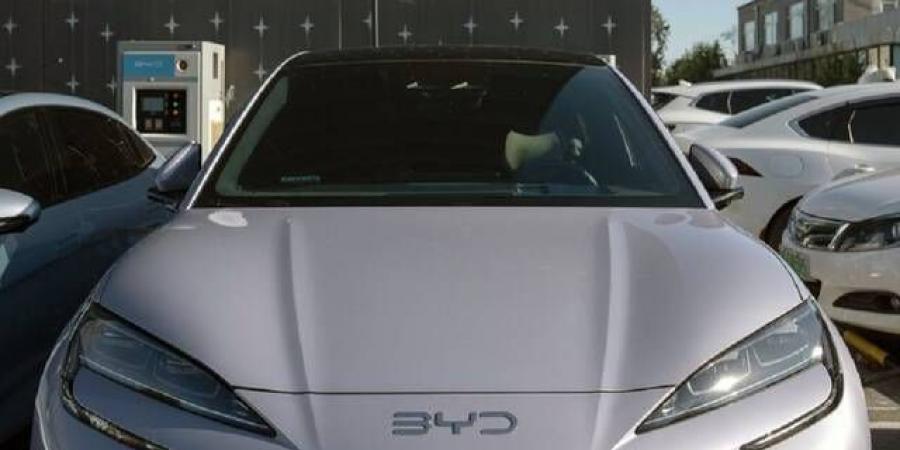 "BYD" تقترب من صدارة سوق السيارات الكهربائية عالمياً - عرب بريس