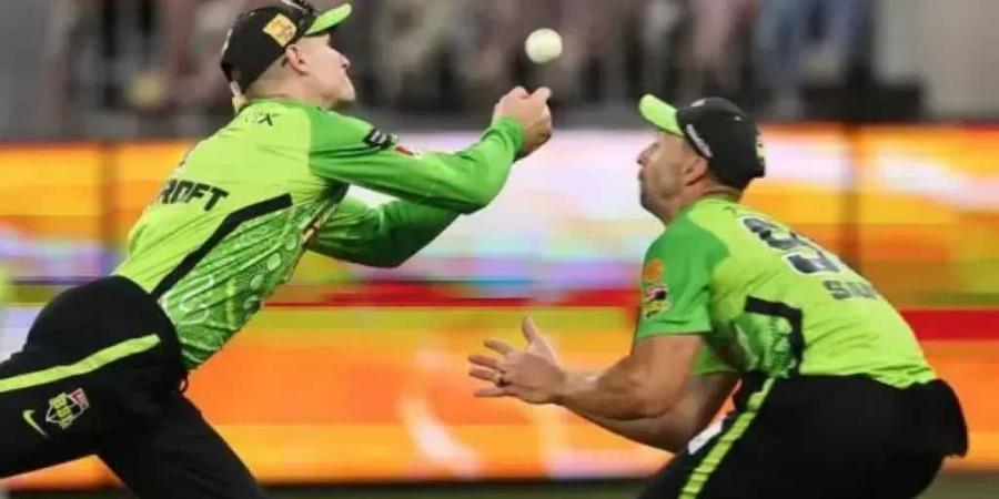 Daniel Sams Stretchered Off After Shocking Collision With Cameron Bancroft in Big Bash League - عرب بريس