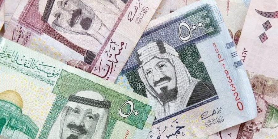 سعر الريال السعودي والدرهم الإماراتي والدينار الكويتي في البنوك.. الجمعة - عرب بريس