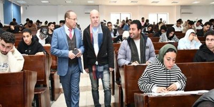 44734 طالب يؤدون امتحانات نهاية الترم الأول بجامعة قناة السويس - عرب بريس