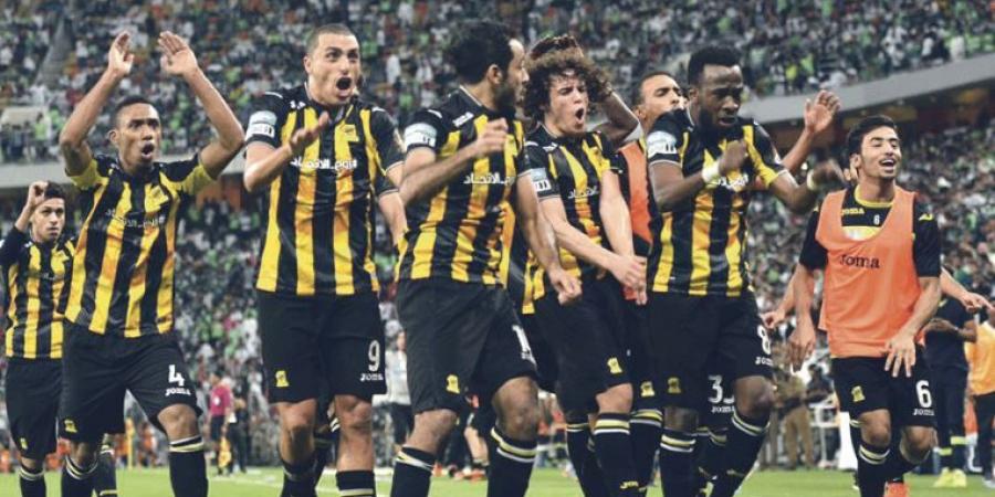 الاتحاد يتخطي الهلال ويضرب موعدًا مع الشباب فى نصف النهائي  - عرب بريس