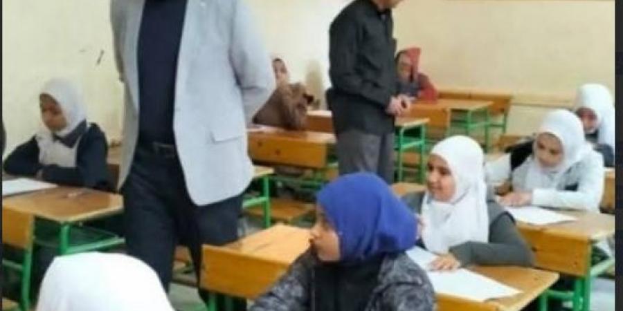 إحباط محاولة إحدى الطالبات لتسريب امتحان اللغة الإنجليزية - عرب بريس