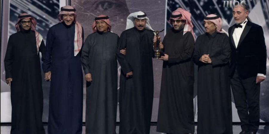 10:12
المشاهير العرب

لحظة مؤثرة للغاية في Joy Awards خلال تكريم عبدالله الرويشد ولفتة رائعة من تركي آل الشيخ - عرب بريس