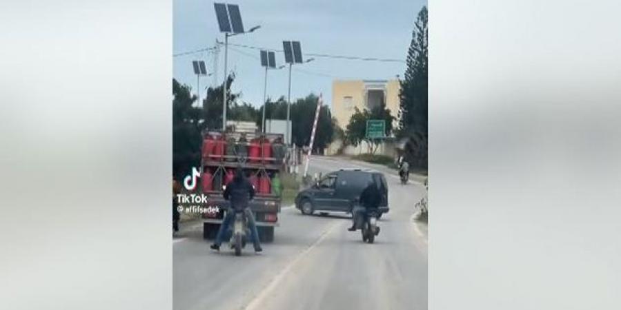 سوسة :بطاقة ايداع بالسجن في حق صاحب سيارة تعمد امس الاحد اعتراض شاحنة محملة بقوارير الغاز المنزلي - عرب بريس