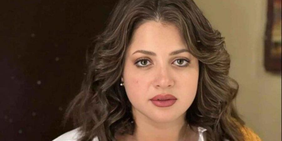 محاكمة الفنانة منى فاروق اليوم بتهمة التلفظ بألفاظ خارجة - عرب بريس