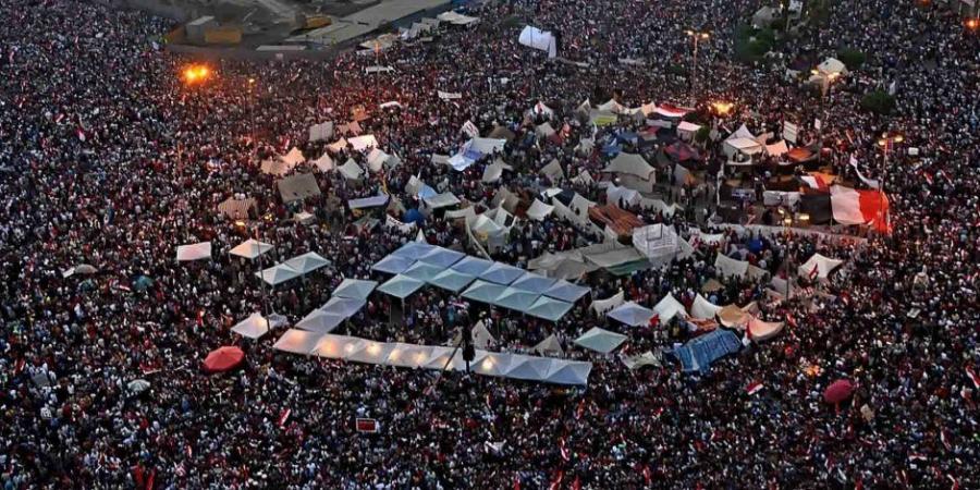 وزارة العمل: غدا إجازة للعاملين بالقطاع الخاص بمناسبة ذكرى ثورة 25 يناير وعيد الشرطة - عرب بريس