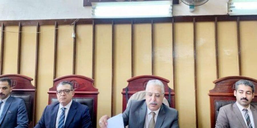 السجن 5 سنوات لفتاة هددت شابًا بنشر صور فاضحة ببورسعيد - عرب بريس