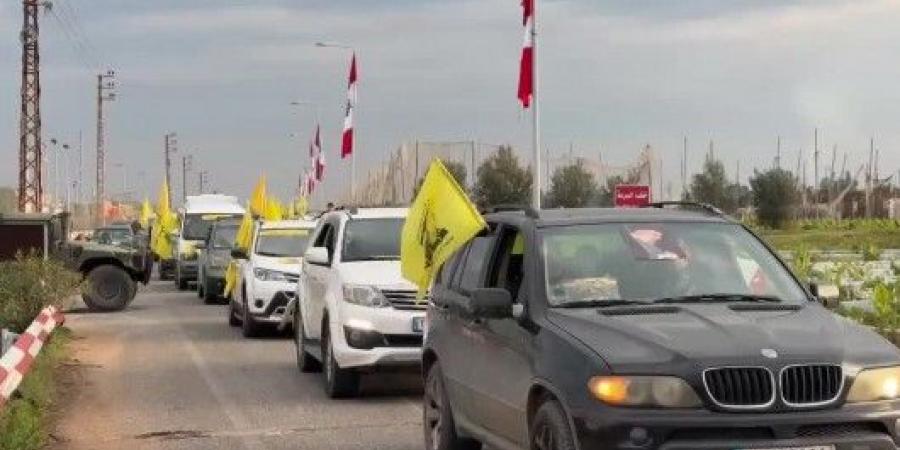 رافعين رايات حزب الله.. الجنوبيون يتحدون قوات الاحتلال ويدخلون إلى بلداهم عند الحدود مع فلسطين - عرب بريس