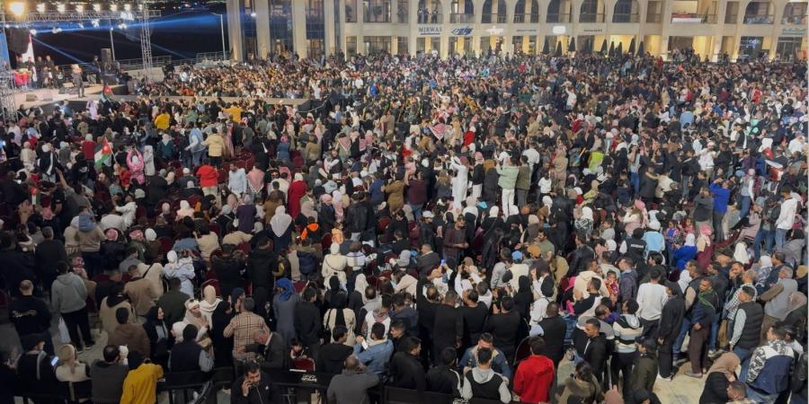 عمر العبد اللات يتألق في حفل مهرجان أمواج العقبة بالأردن.. صور - عرب بريس