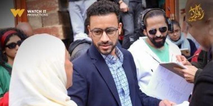 أحمد داود يواصل تصوير مسلسله الشرنقة ويظهر بشكل مختلف وشخصية جذابة - عرب بريس