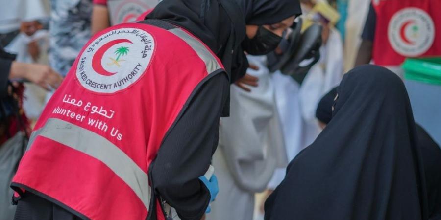 الهلال الأحمر السعودي يعيد النبض لمعتمرة بمطار الملك عبدالعزيز - عرب بريس