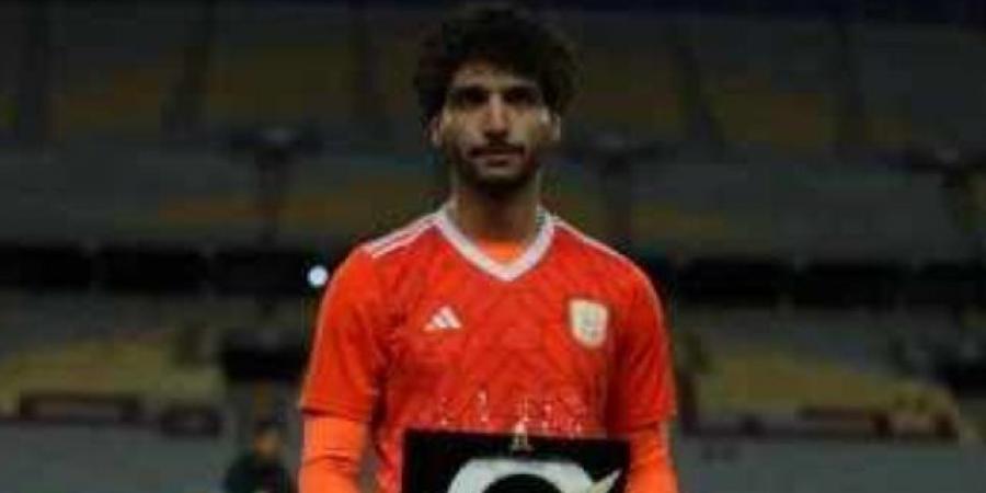 عمرو ناصر يحصل على جائزة أفضل لاعب فى مباراة الزمالك وفاركو - عرب بريس